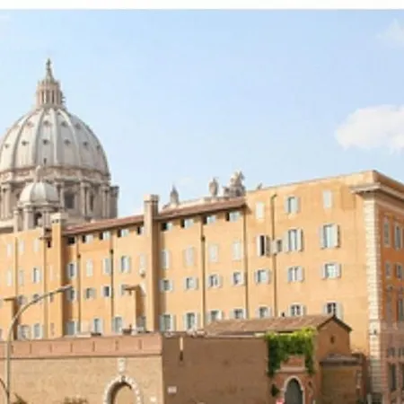 Beautiful Steps Away From Vatican * Rom